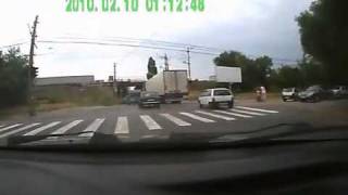 Взрыв газового балона фуры/auto crash(strangeworlds.at.ua)