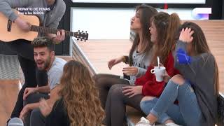 Improvisan juntos "Viva la vida" y canciones de Pablo López | OT 2017
