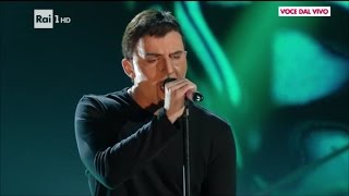 Mango - Francesco Cicchella canta "Bella d'estate" - Tale e Quale Show