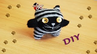 КАК СДЕЛАТЬ КОТЁНКА ИЗ НОСКА.  МЯГКАЯ ИГРУШКА ИЗ НОСКА СВОИМИ РУКАМИ. (DIY, Handmade).