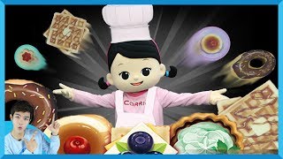 凯文和小凱利蒙眼摆放曲奇饼干的默契大挑战玩具游戏 | 凯文和游戏 KevinAndPlay