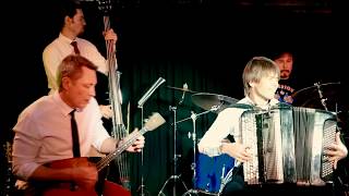 Motion trio / Bryatz - The heart.Группа "Бряц" - балалайки XXI века
