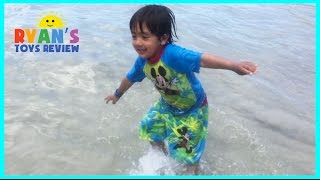 FAMILY FUN TRIP TO BEACH and playing in the sand