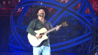 Garth Brooks sings Mom for Taylor's Mom Tami - Spokane Arena, Nov 12, 2017