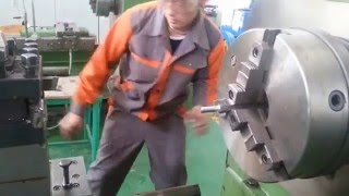 Дорнод Политехник коллеж- Токарь, Фрезерийн 2-р ангийн суралцагч Э.Батжаргал