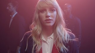 Résiste, La Comédie Musicale (Léa Deleau) - Les accidents d'amour (Clip officiel)