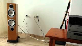 Audio test  Yamaha cd-s700 Burr Brown vs Arcam cd23 Ring DAC
