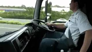 Hino SS 2848 prime mover video truck review - NewTruckSearch.com.au