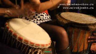 Африканские барабанщики и танцоры,