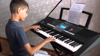 Hej Sokoły  Yamaha psr E423