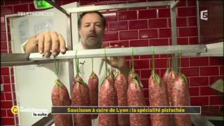 Saucisson à cuire de lyon : la spécialité pistachée - La Quotidienne la suite