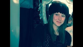 Parents Find Secret Note Left Behind Bedroom Mirror By 13-Year-Old Daughter Who Died Of Cancer