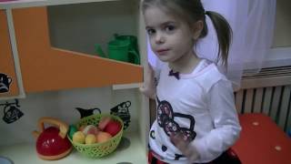как дети играют в садике