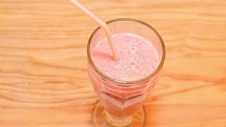 How To Make Strawberry Milkshake - The Easy Homemade Strawberry Milkshake Recipe