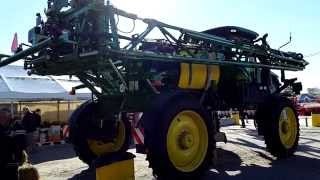 Самоходный опрыскиватель John Deere R4030
