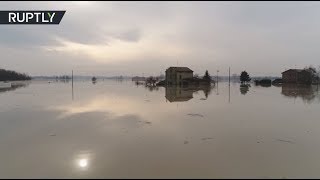 Беспилотник облетел затопленный регион на севере Италии