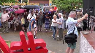ТАНЦУЕМ, несмотря на дождик!!!