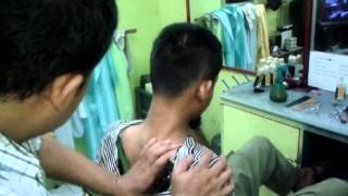 Pangkas rambut plus pijat jawa