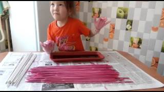 Газетті бояу. Как красить газетные трубочки. How to paint the newspaper tube