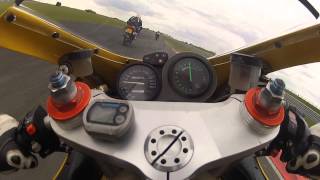 Snetterton 2904.13 748 Vs ZX1200R 6 Overtakes and Retakes in one Lap!!