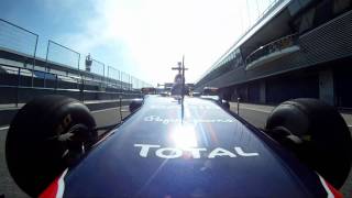F1 - 2011 Jerez tests - Sebastian Vettel on track & onboard (Red Bull RB7)