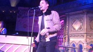 The Killers - Girls just wanna have fun - Little Noise Sessions  Union chapel