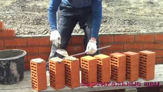 Процес кладки облицювальної цегли