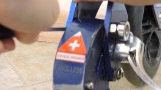 Как убрать люфт на самокатах Микро. Устранение Люфта. Micro Scooter backlash eliminating.