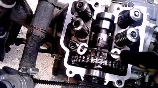 видеообзор Racer Phantom RC250NC-X1 (регулировка клапанов и снятие клапанной крышки)