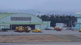 航空自衛隊小松基地 除雪車出動！ JASDF Komatsu Air base snow removal vehicle exercise!