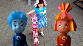 ФИКСИКИ МЛП MLP Катя и игрушки катание на самокате май литл пони my little pony FineBabyTV