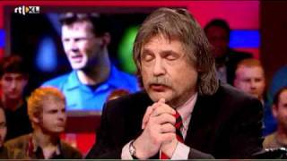 Johan Derksen wil dat Dick van Egmond zijn mond houd
