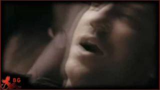 "Scream" for Gerard Butler, NC17!