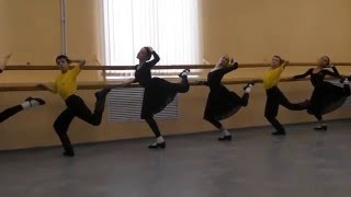 Ронд де жамб партер в молдавском характере. Образцовый хореогр-й коллектив "Мечта"