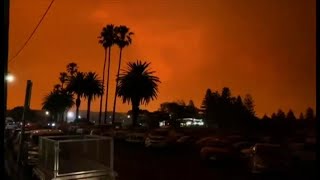 山火事を逃れ海岸へ、数千人が避難　オーストラリア
