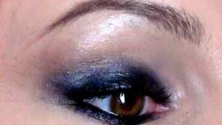 Makeup Line Paris : Comment faire un smoky noir?