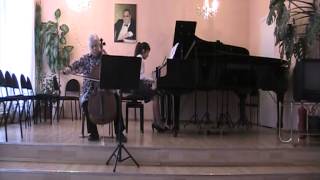 Выступает Уманская Галина, 7 класс (фортепиано)