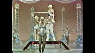The Eight Rodos, acrobats / Akrobaten / акробаты