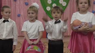 Шуточная сценка с колясками