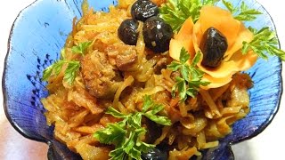 ТУШЕНАЯ КАПУСТА С МЯСОМ .