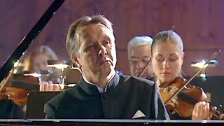 Mikhail Pletnev plays Beethoven - Piano Concerto No. 1 (Moscow, 2006)