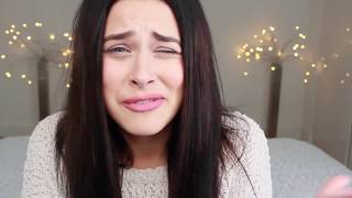 RAGAZZA PARLA 20 LINGUE