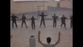 Инструкторы армии США тренируют солдат АфганистанаSoldiers of Afghanistan perform exercise