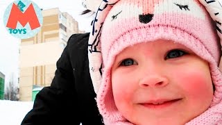 ❤ SLEDDING!!! Kids sledding and Having Fun in The Snow