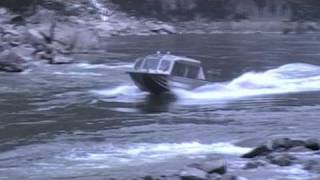 29' S.C. HCM Jet Boat in Hells Gate Rapid on the Fraser