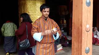 Buddhist guy does Roux solve