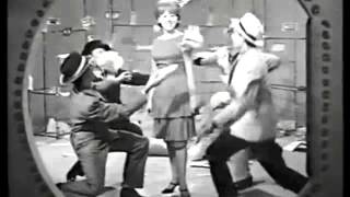 B.U.M. -  Soldi Soldi Soldi - Valeria Upbeat & Betty Curtis video footage made by Skattaman