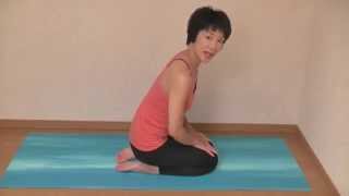 坐骨神経痛軽減ストレッチ（臀筋、梨状筋）お尻のコリをほぐす方法　鳩のポーズ　ヨガ
