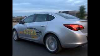 Opel Astra (Опель Астра) сравнительный тест-драйв седан/хетчбек // АвтоНомия