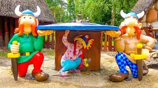 Настя в СУПЕР парке развлечений